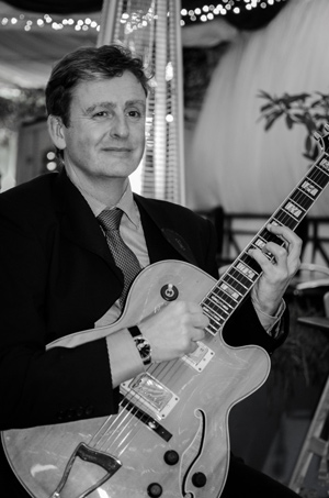 Paul Mahon - Guitar