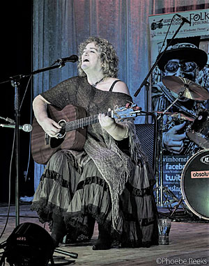 Homesick Gipsy � Phoebe Reeks